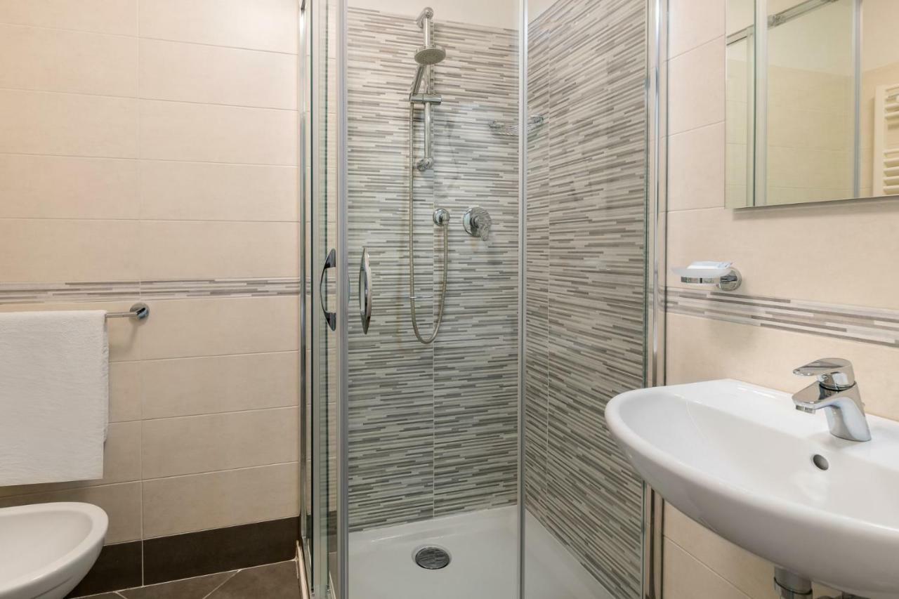 Hotel Ervill Rimini Dış mekan fotoğraf